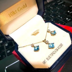 10kt gold Blue Topaz set